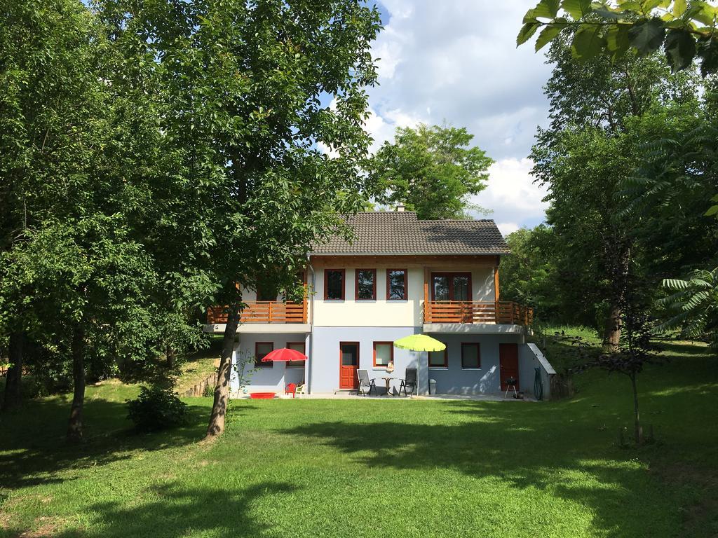 Hotel Robiniapark Szolad Exteriér fotografie